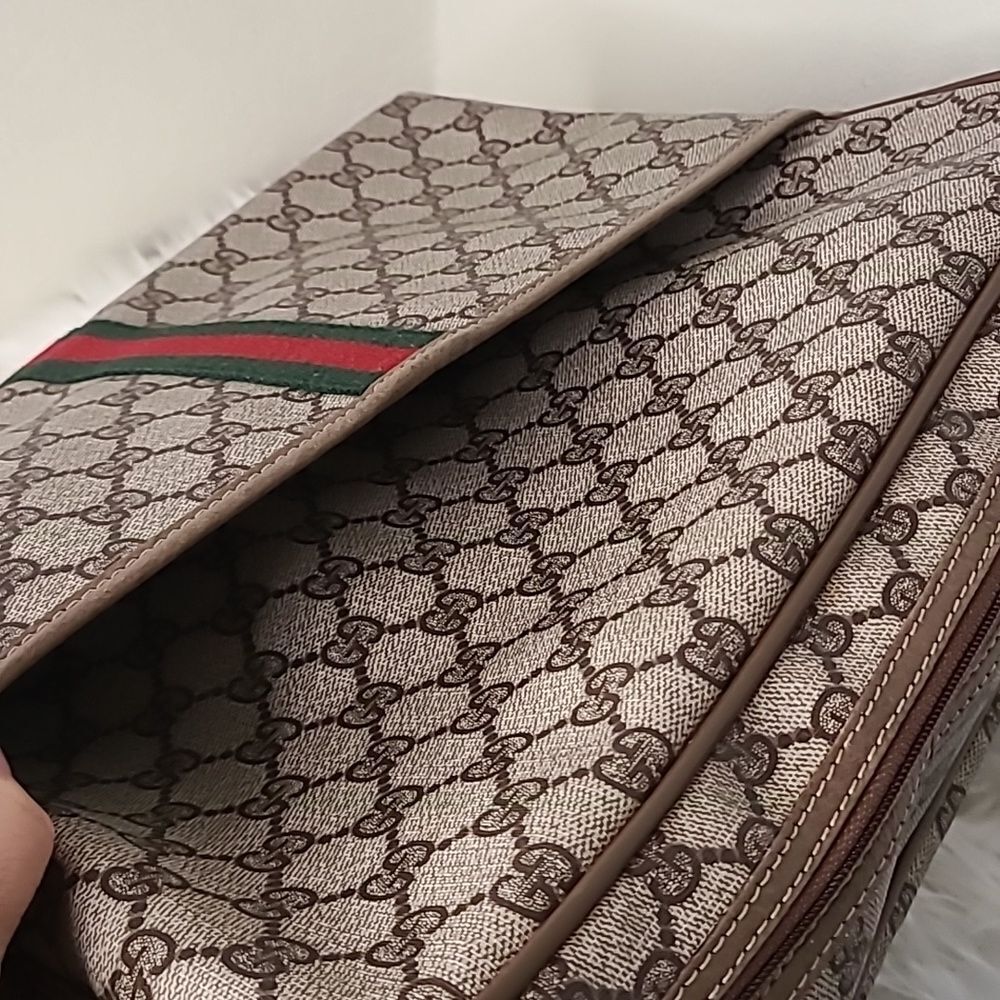 💯 Authentic Gucci Handbag with Cherryline 🍀 - Picture 9 of 13